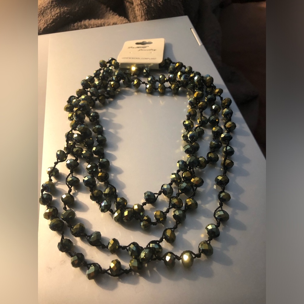 Austrian Crystal Beaded Hand knotted Necklace 103A $30 or $25 w/offer